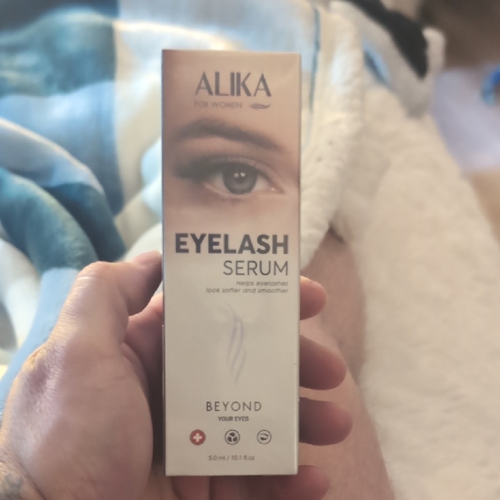 Alika Eyelash Serum
